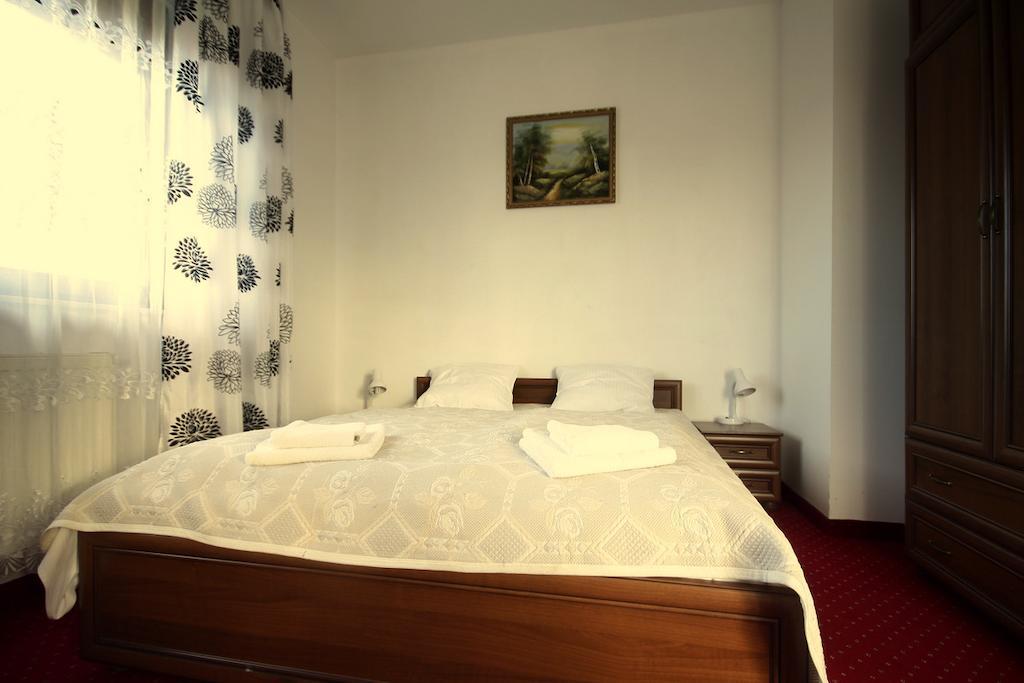 Pensjonat Korona Bed & Breakfast Modrzyca Room photo