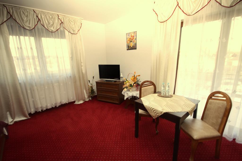 Pensjonat Korona Bed & Breakfast Modrzyca Room photo